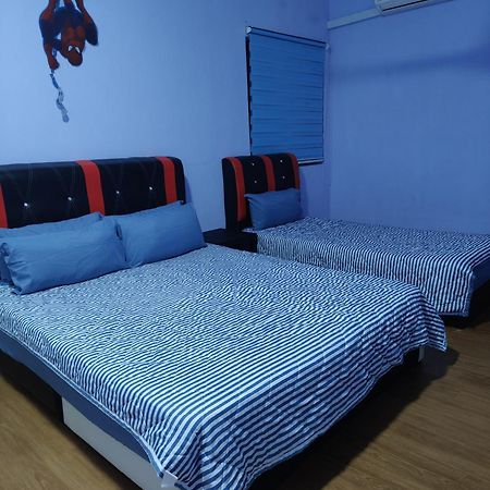 World Kids Fantasy Hotel Lumut Phòng bức ảnh