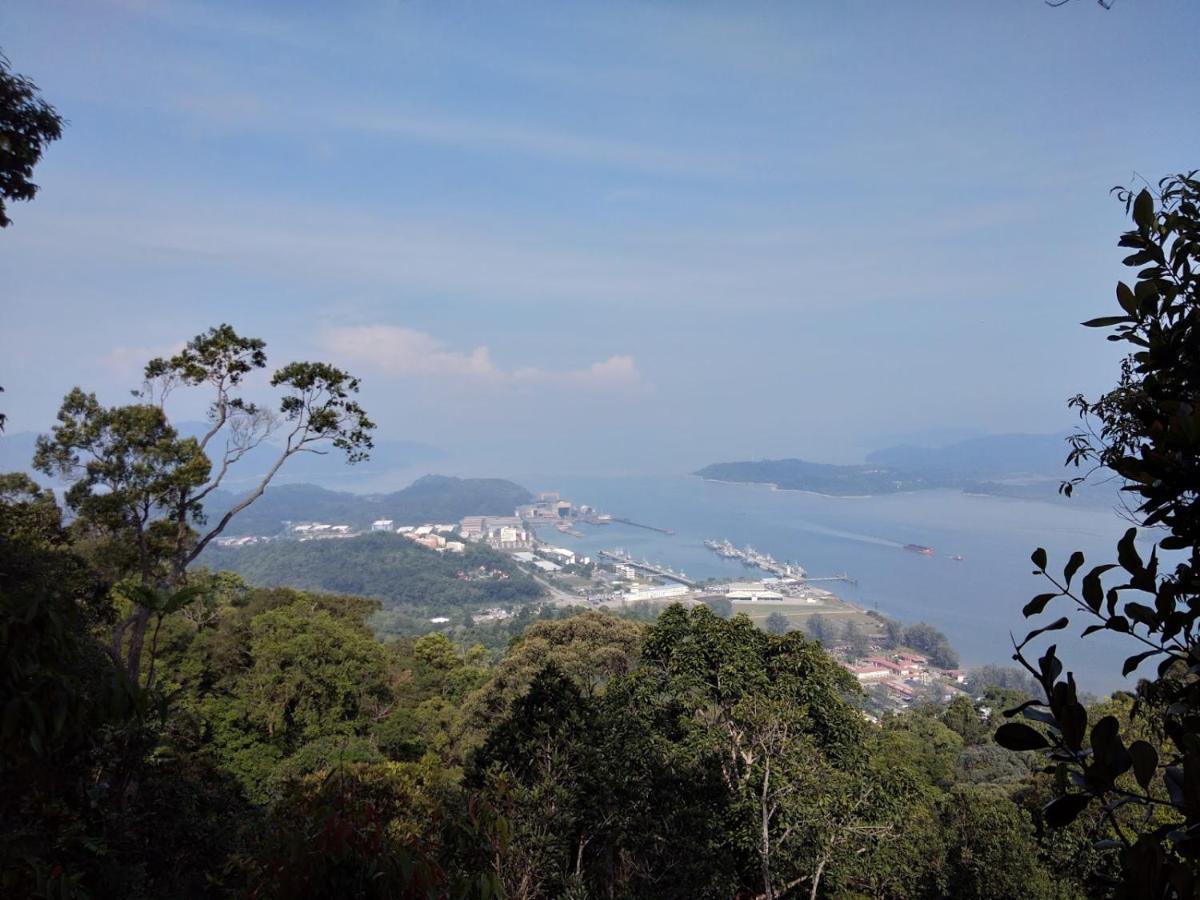 World Kids Fantasy Hotel Lumut Ngoại thất bức ảnh