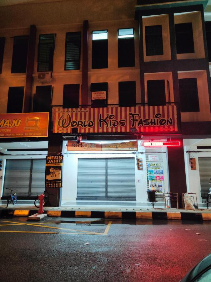 World Kids Fantasy Hotel Lumut Ngoại thất bức ảnh